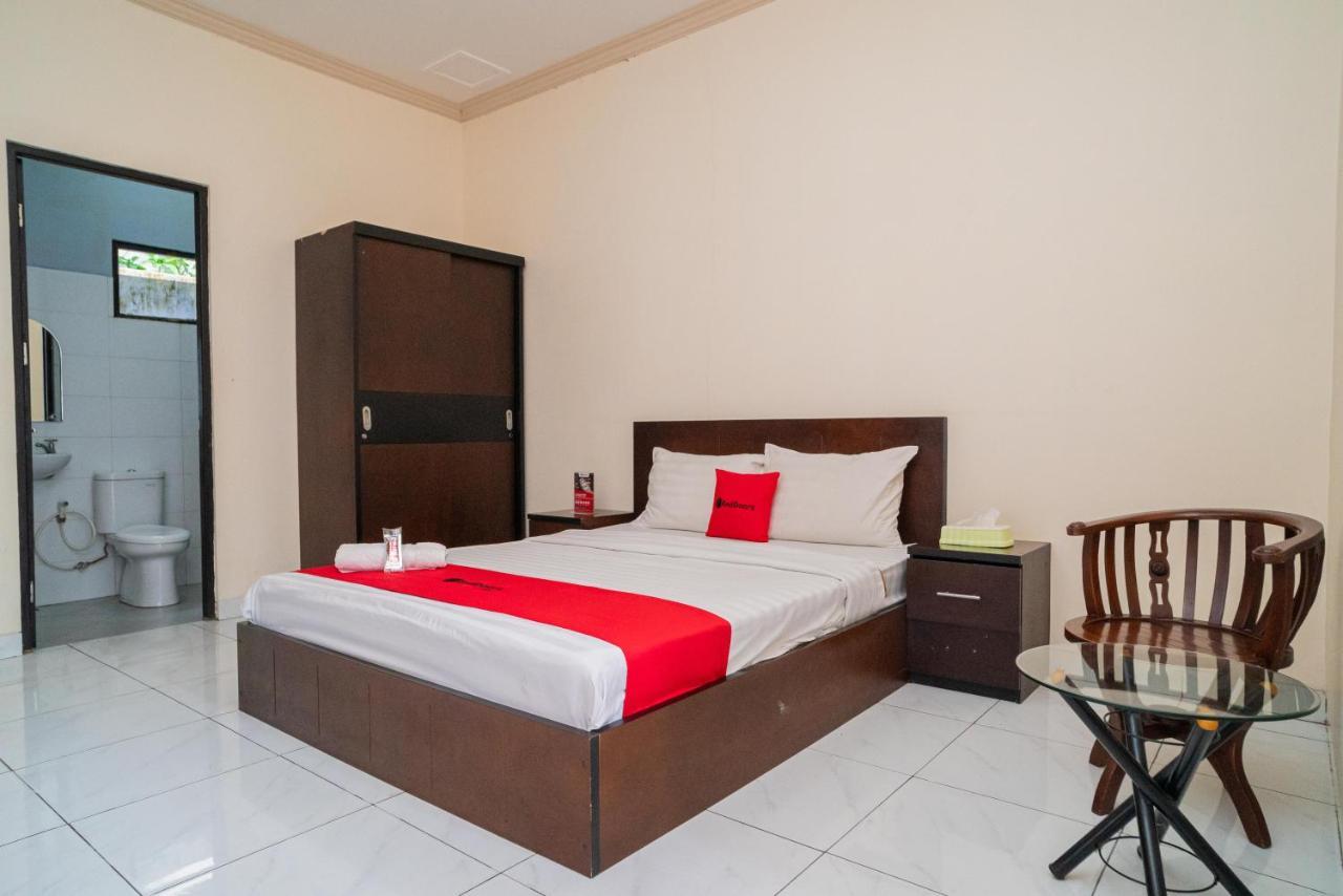 Reddoorz @ Wisma Pangrango Palangkaraya Extérieur photo