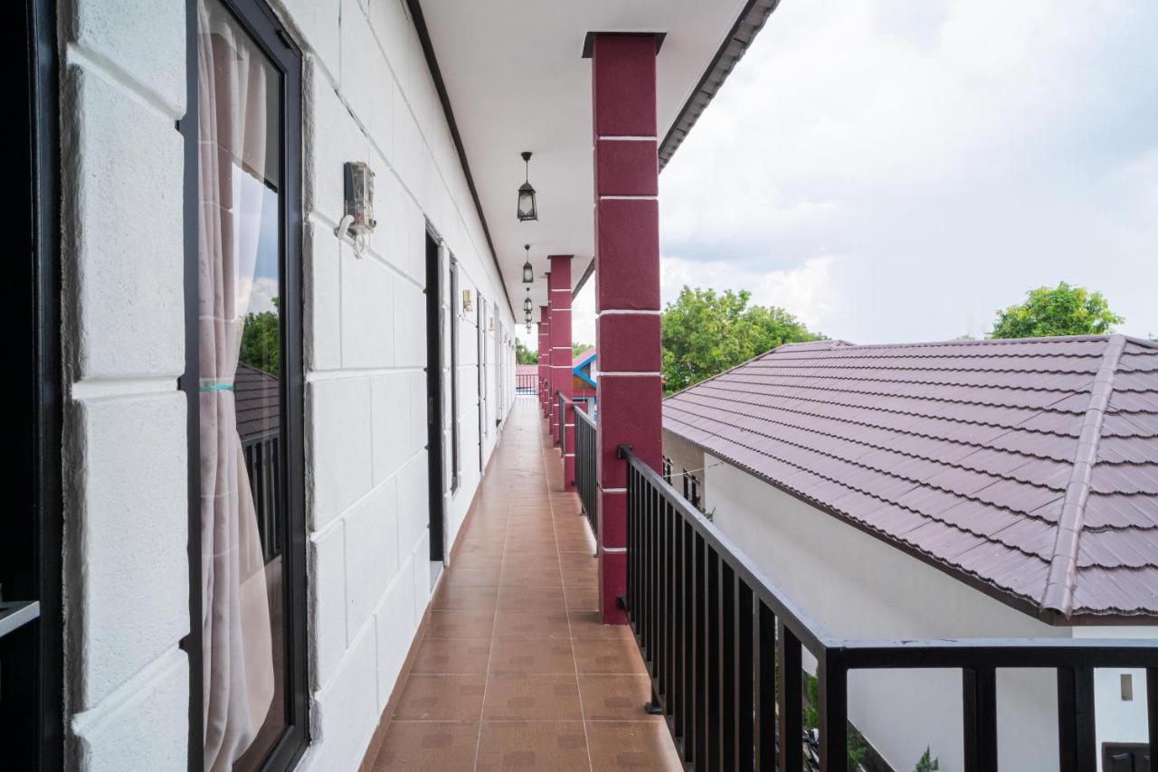 Reddoorz @ Wisma Pangrango Palangkaraya Extérieur photo